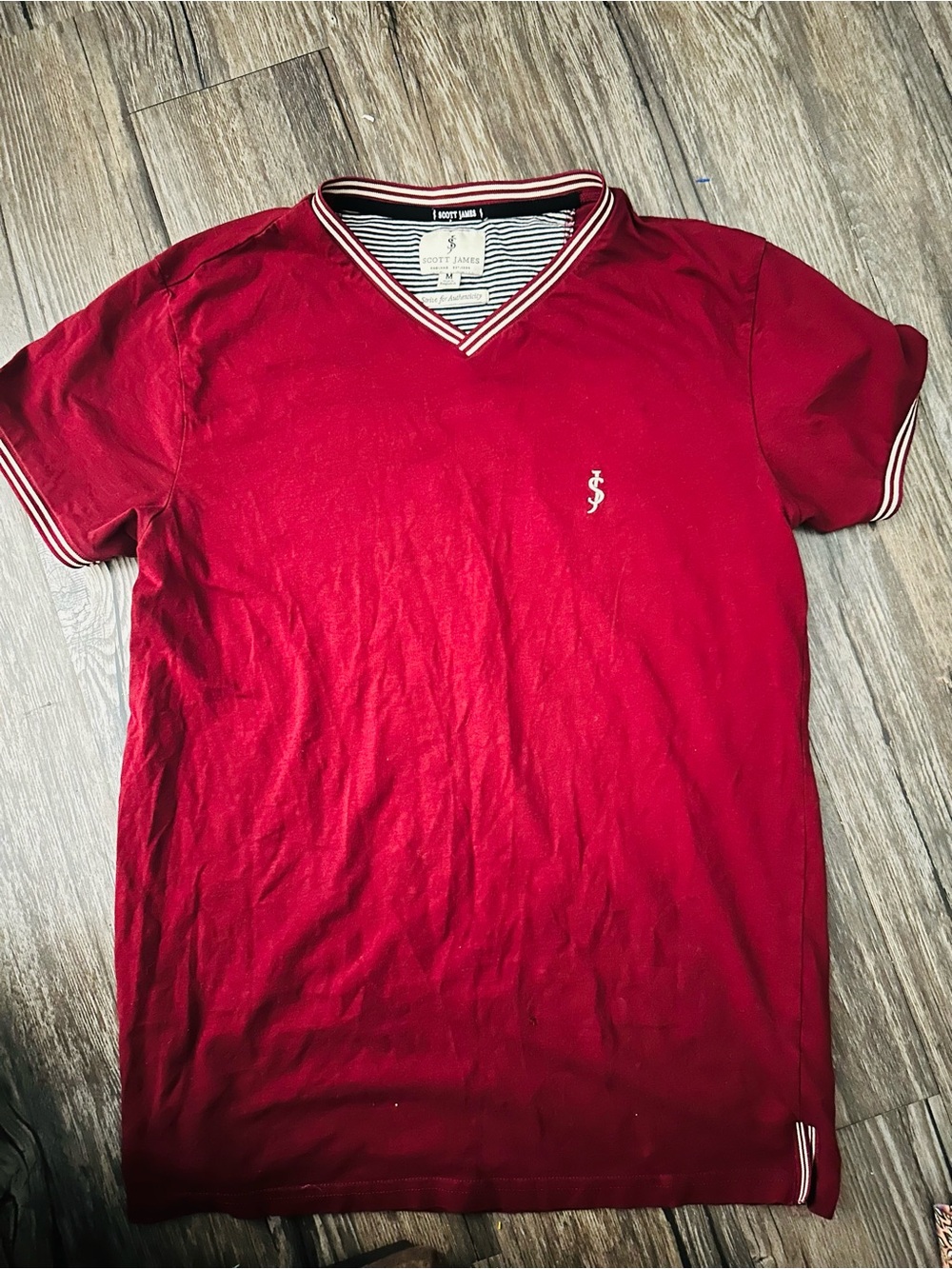 Men’s Red V-Neck Short Sleeve Shirt